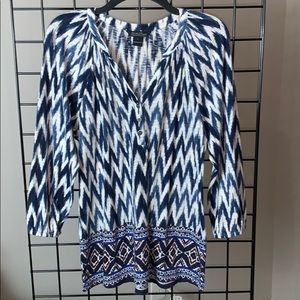 LUCKY BRAND 3/4 Sleeve Blue Print Top, L